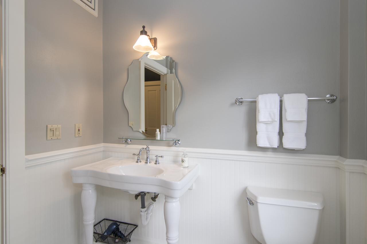The Rochester Inn Sheboygan Falls Zewnętrze zdjęcie